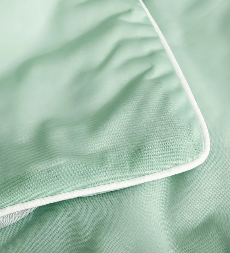 Silkoolux™ Cooling Blanket